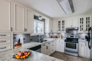 Yellowknifes local cabinetmakers. We build one-of-a-kind kitchen cabinets designed and built especially for you.